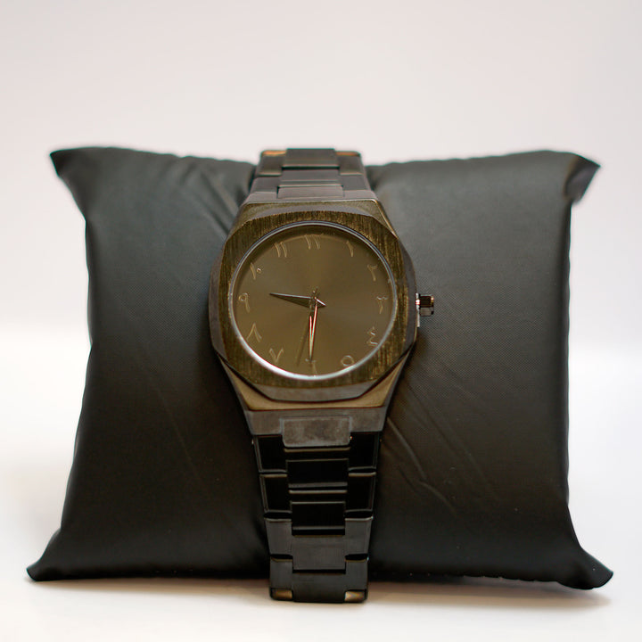 Modern Steel Watch with Arabic Numerals and Metal Bracelet